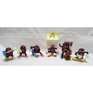 Lot of 6 Vintage California Raisins PVC Figurines Musical Sporty Themes - Lot A